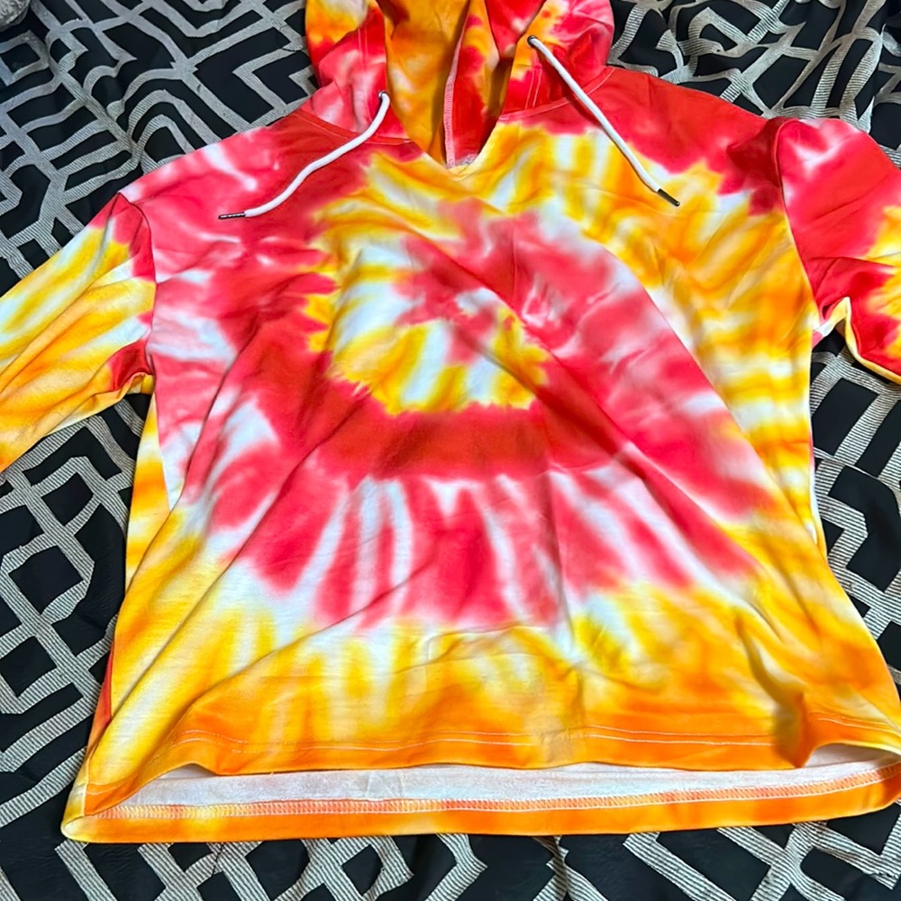 Tiedye sweatshirt!